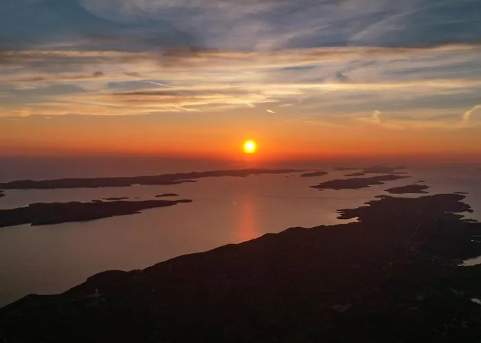 Olive & Sea - Modern Near Apartmán